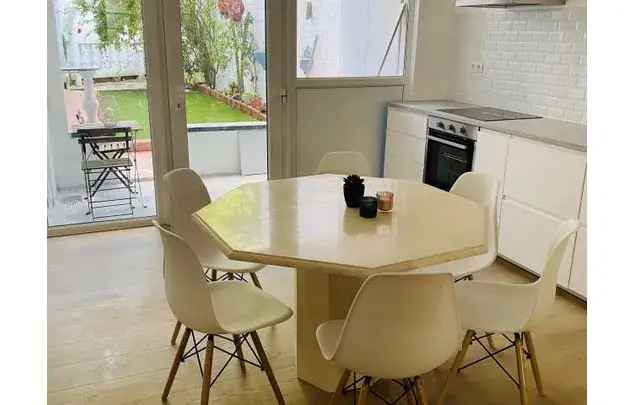 Huur 1 slaapkamer appartement van 70 m² in Brussels