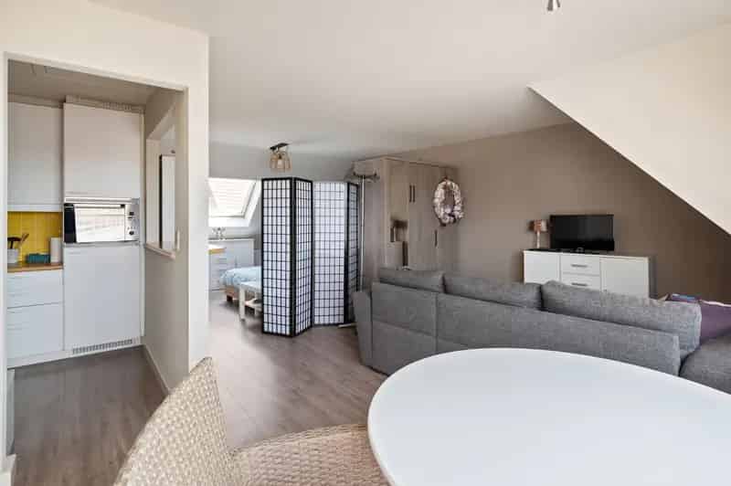 Studio te centrum Beerse met terras en zolderkamer