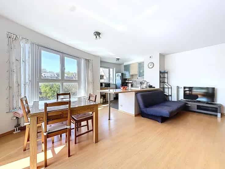 Appartement te koop: Lichtrijk 2 slaapkamers nabij winkels