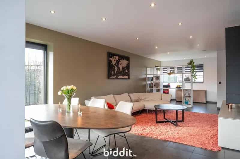 Moderne halfopen bebouwing te Sint Gillis Waas