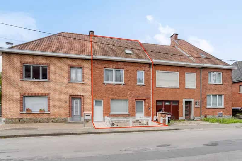 Huis te koop Bissegem: 3 slaapkamers, garage, grote tuin
