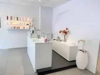 Handelspand te koop Kortrijk - ideale locatie voor diverse activiteiten