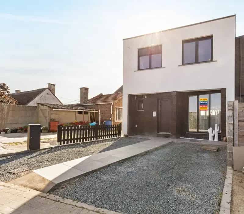 Quasi Nieuwbouw 4 Slaapkamers 2 Badkamers
