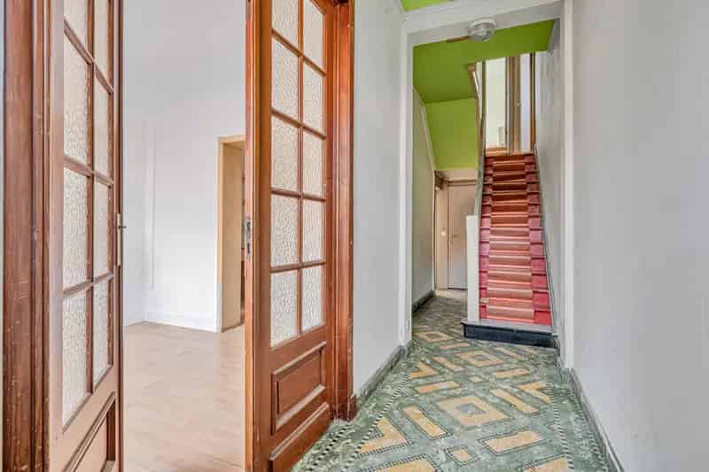 Herenwoning te koop 6 slaapkamers grote tuin nabij centrum