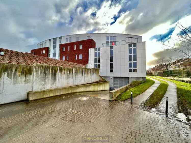 Appartement te huur Ronse 2 slaapkamers terras staanplaats