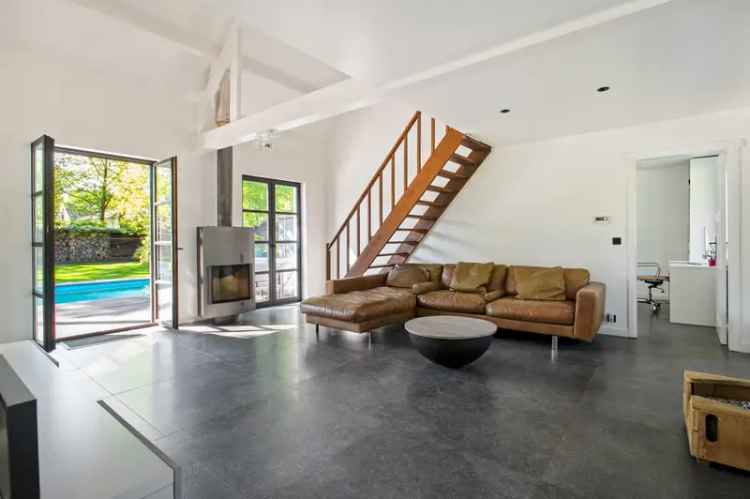 Stijlvolle Villa te Koop - Zwembad - Tuin - Doodlopende Straat