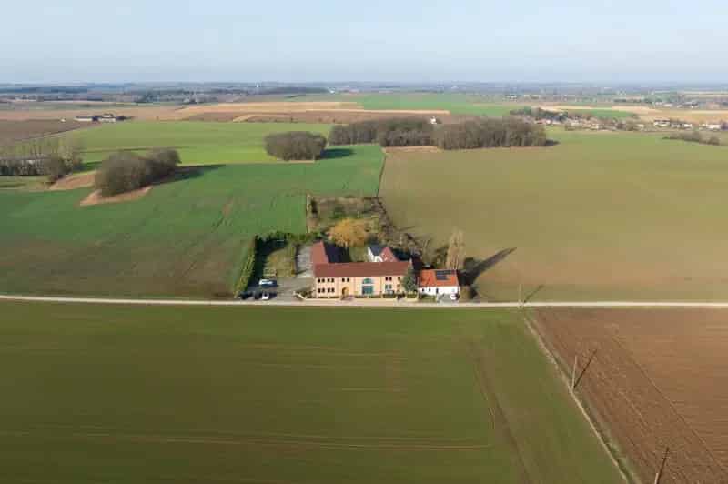 Luxe Woning 660m2 Tongeren - Ruim - Zonnepanelen - Airco