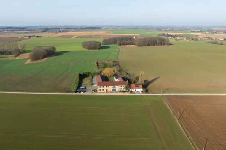 Luxe Woning 660m2 Tongeren - Ruim - Zonnepanelen - Airco