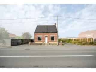 Huis te koop Ardooie met opslagruimte en renovatiepotentieel