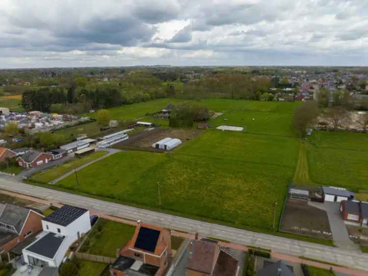 Bouwgrond open bebouwing op perceel van 828 m²