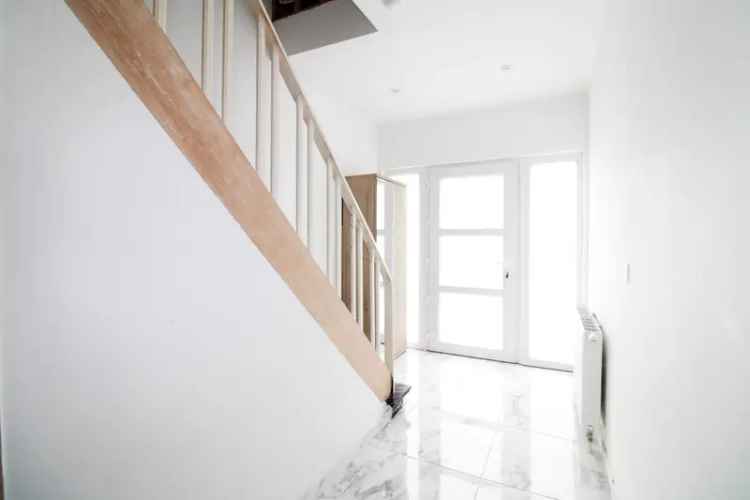 Stijlvolle Halfopen Bebouwing te Koop in Hamme