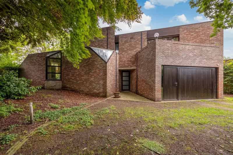 Woning te Retie: karaktervolle villa met 3 slaapkamers en 2 badkamers