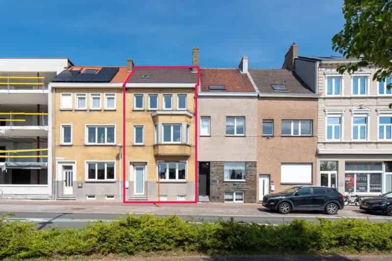 Huis te koop 4 slaapkamers  Studio  304m²  Energiezuinig