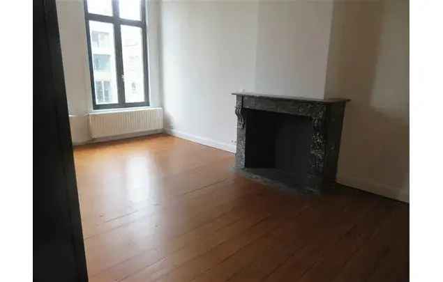 Huur 2 Slaapkamer Appartement 140m² Antwerpen