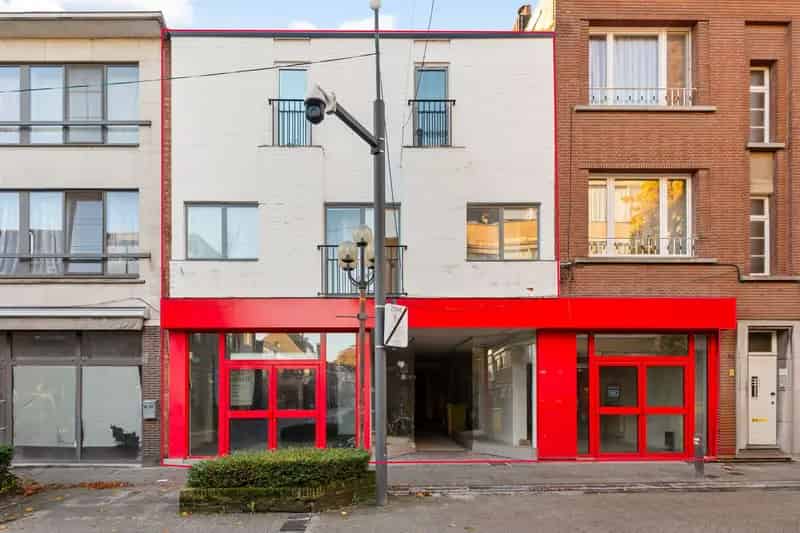 Opbrengsteigendom Turnhout 2 Handelspanden 2 Appartementen