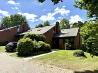 Huis te huur Ukkel 240m² 4 slaapkamers tuin garage