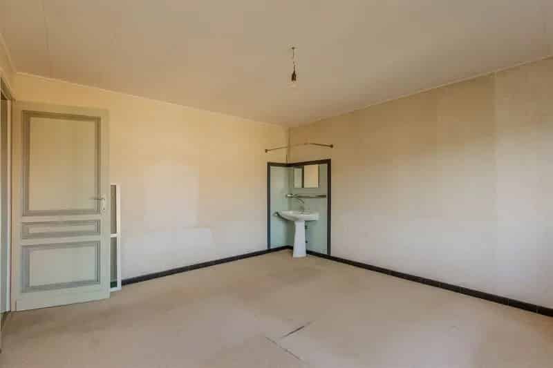 Herenwoning 548m² Begijnendijk Te renoveren