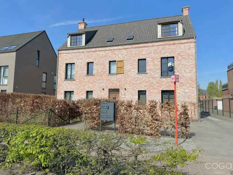 Appartement te huur 70m2 2 slaapkamers ruim terras garage