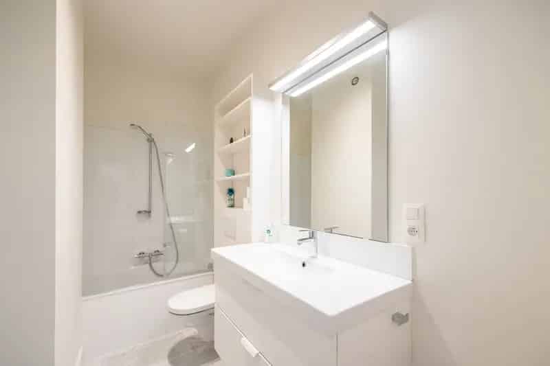 ANTWERPEN-ZUID Ruim hoekappartement 104m2 3 slaapkamers
