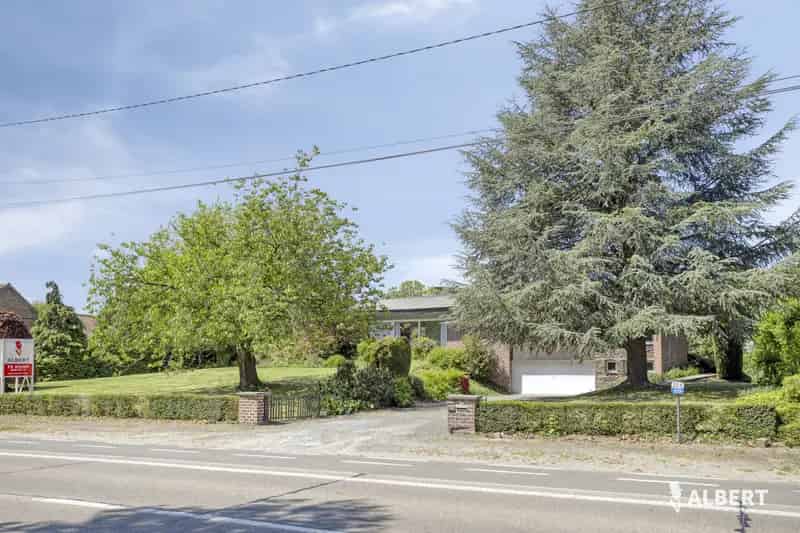 Huis te koop in Herne: Ruime woning met karakter en 60 are grond