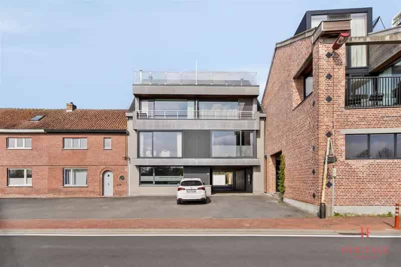 Appartement te koop Nevele 2 slaapkamers handelsruimte