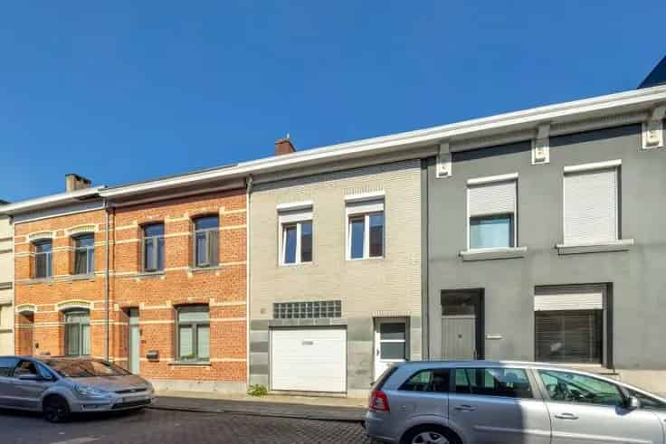 Huis Te Koop 3 slaapkamers Ruime Tuin Toplocatie