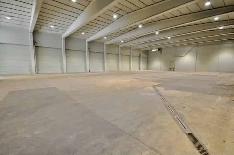 Magazijn te huur Kluisbergen 1130m2