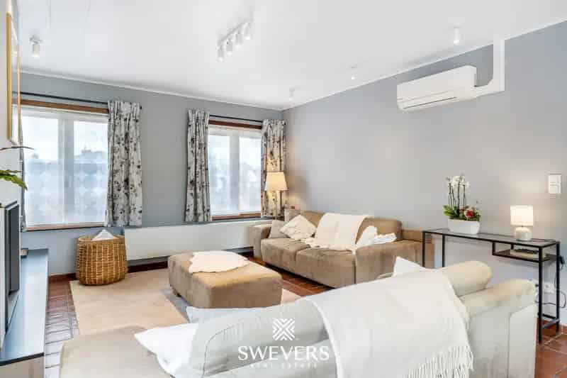 Gelijkvloerse woning te koop Beverlo 200m²  praktijkruimte