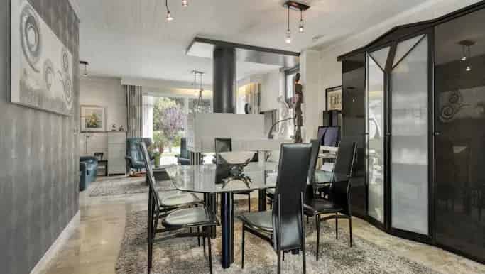 Gelijkvloerse Bungalow te Rumbeke Nabij Sterrebos