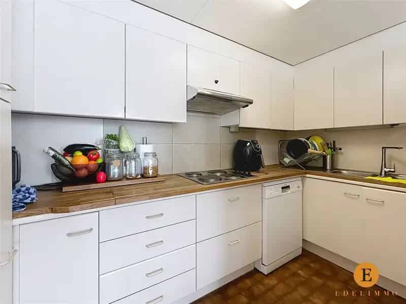 Ruim appartement 3 slaapkamers te koop