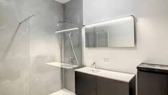Gelijkvloers appartement te koop in Enclus du Haut
