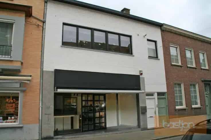 Handelspand plus Duplexappartement te Koop Kuurne
