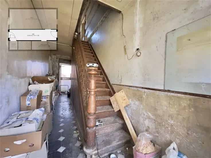 Huis Te Koop 4 slaapkamers Grote Tuin Renovatieproject