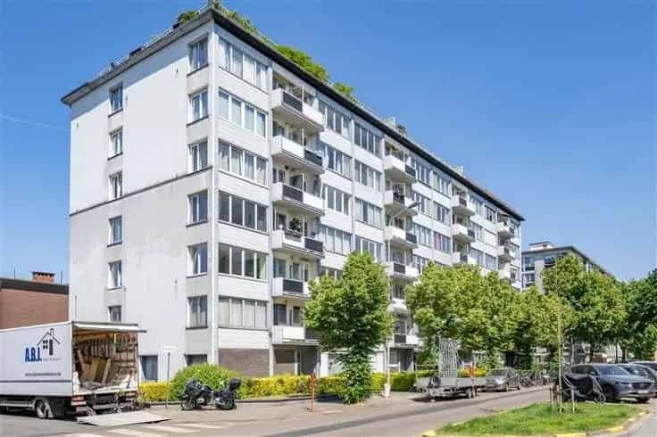 Appartement Te Koop Hoogste Verdieping 2 Slaapkamers Zonnig Terras