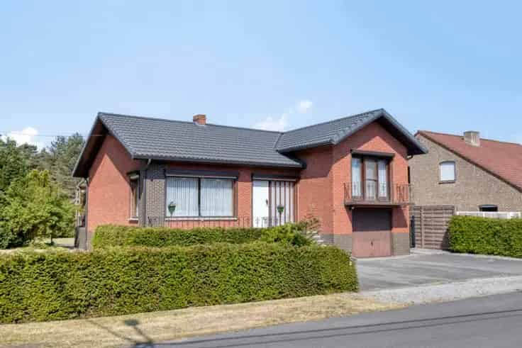 Huis Te Koop Balen: Instapklare Split-Level Woning 806m²