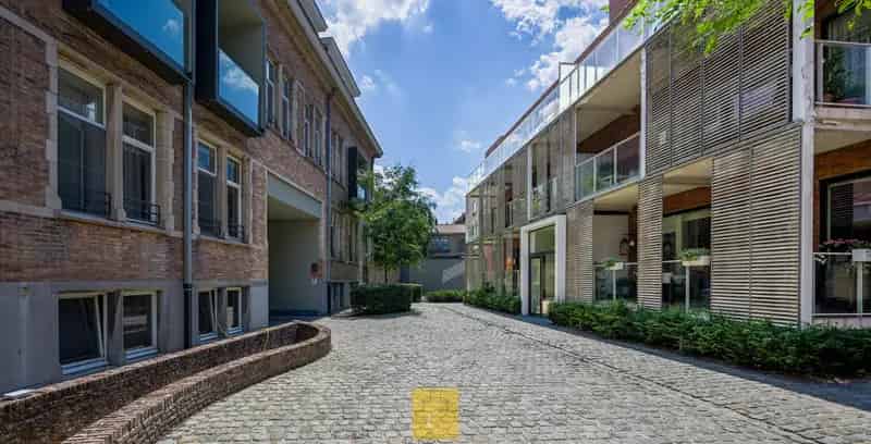Appartement te koop Brugge Sint-Gillis: Modern comfort in historisch kader