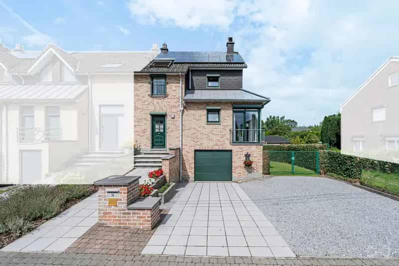 Huis te huur: Ruime gezinswoning met garage en tuin