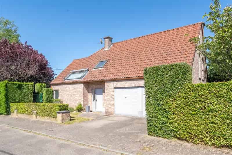 Huis te koop: Lichtrijke gezinswoning met tuin en garage