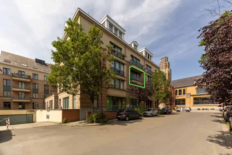 Appartement te koop nabij scholen en winkels