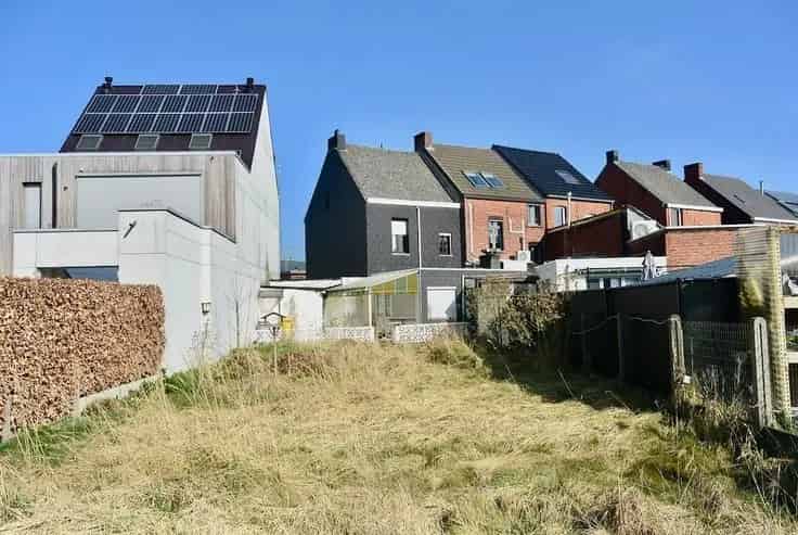 Te renoveren woning met 2 slaapkamers en mogelijkheid tot uitbreiding