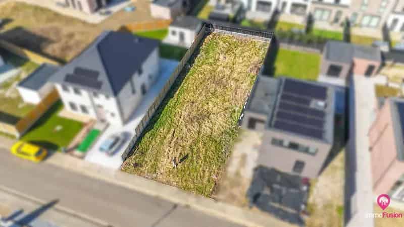 Bouwgrond Halfopen Bewoning 436m² Nabij Centrum