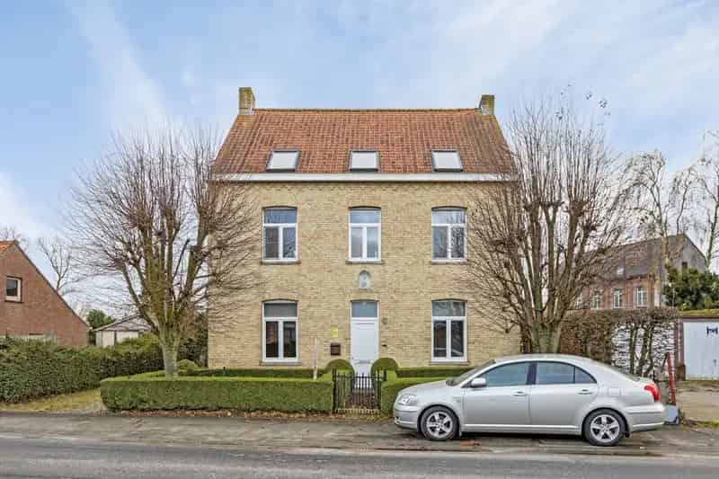 Ruim Huis te Koop in Roesbrugge 4-5 slaapkamers Zuidgerichte Tuin