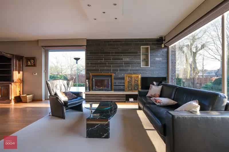Verzorgde villa met comfort in residentiële buurt De Piste