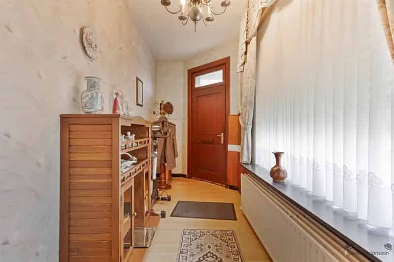 Huis te huur Ham: 5 slaapkamers, grote tuin, te renoveren