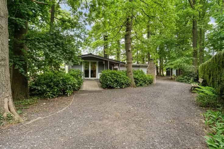 Huis Te Koop Rustige Locatie Bosrijke Omgeving