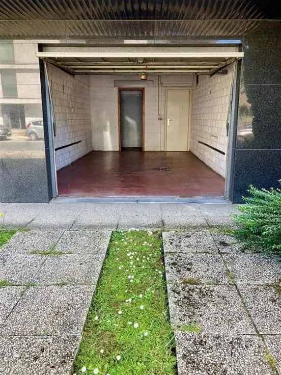Hoekappartement te koop: Ruim, Instapklaar, 3 slaapkamers, Garage