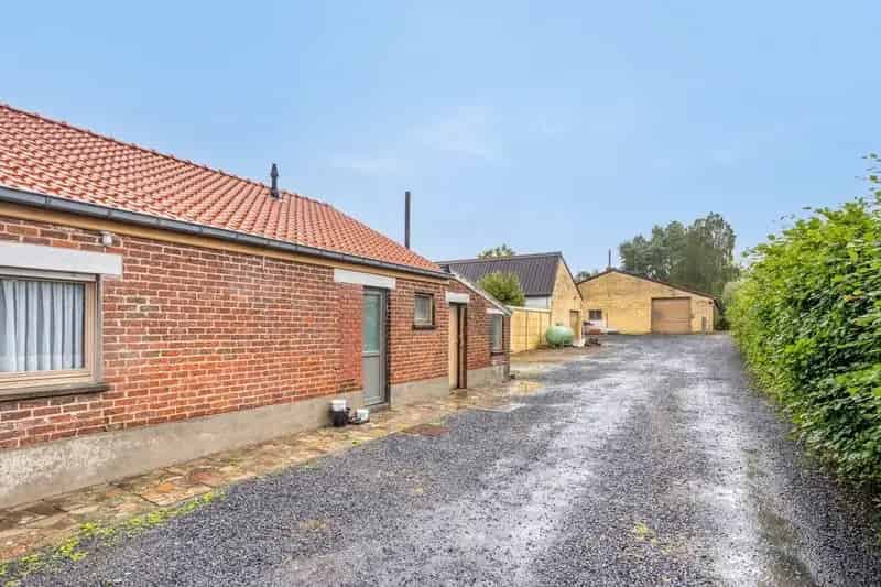 Loods 340m2 Atelier 75m2 Woning te Koop Vichte