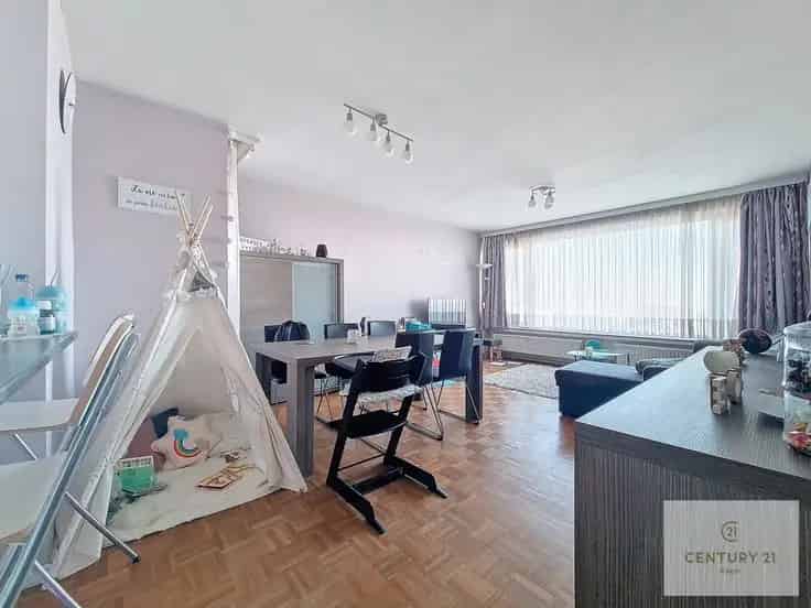 Appartement Te Koop Nabij Winkels Scholen En Openbaar Vervoer