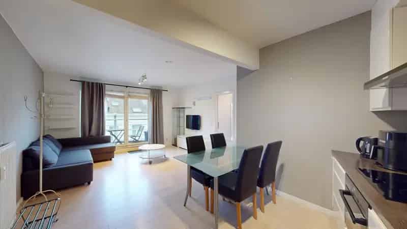 Appartement te Etterbeek 2 slaapkamers terras garage