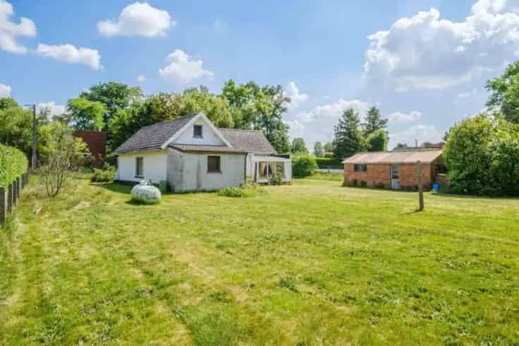 Rustig Gelegen Woning 3 Slaapkamers Grote Tuin Garage